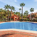 Napoles In Vasari Resort